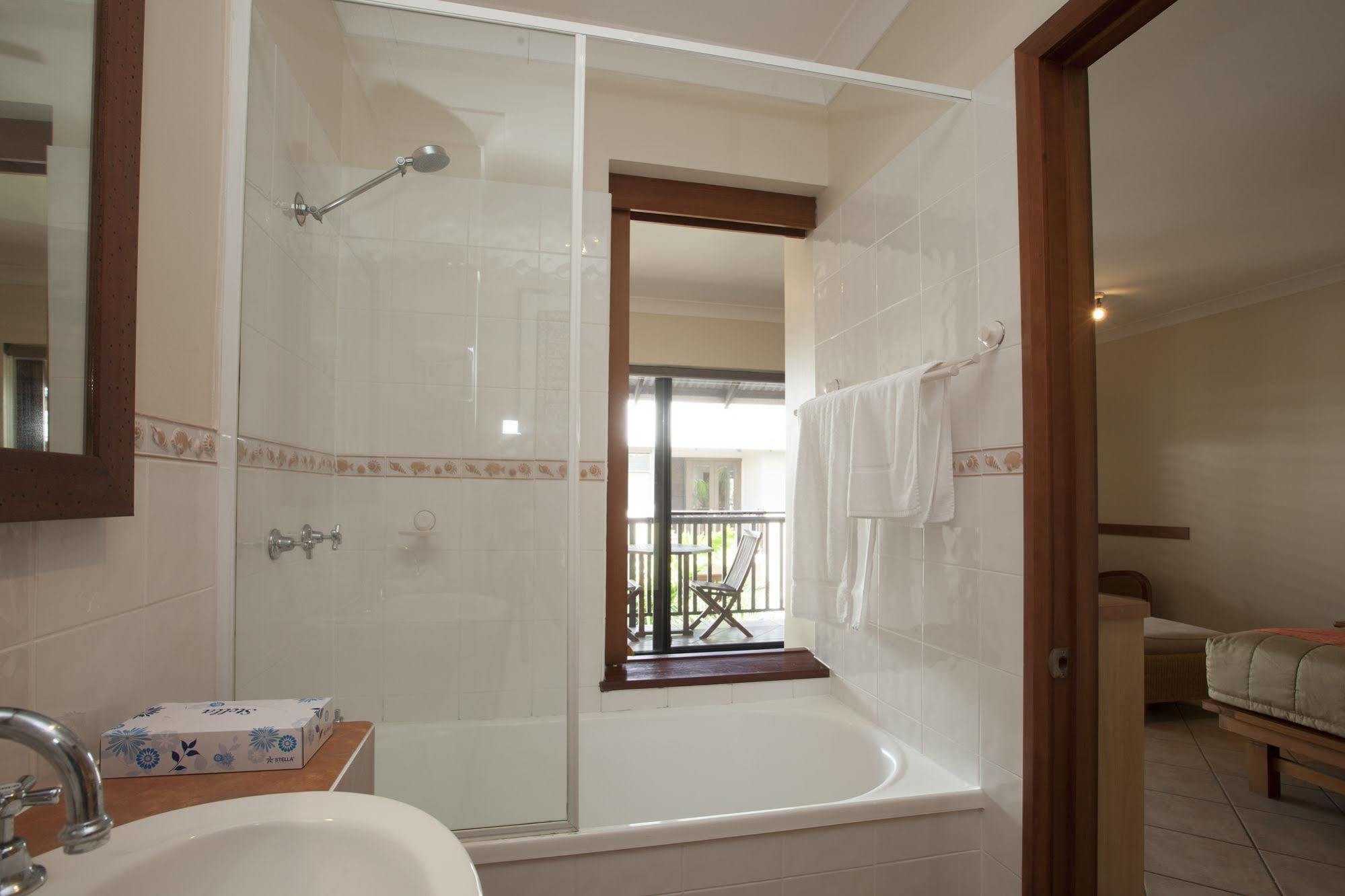 Seascape Holidays - Hibiscus Port Douglas Bagian luar foto